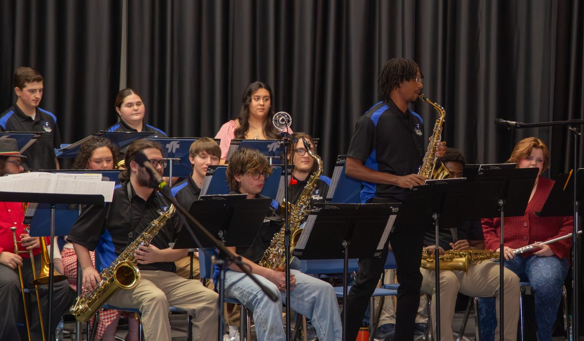 Faulkner University band members play at the Sweetheart Concert.